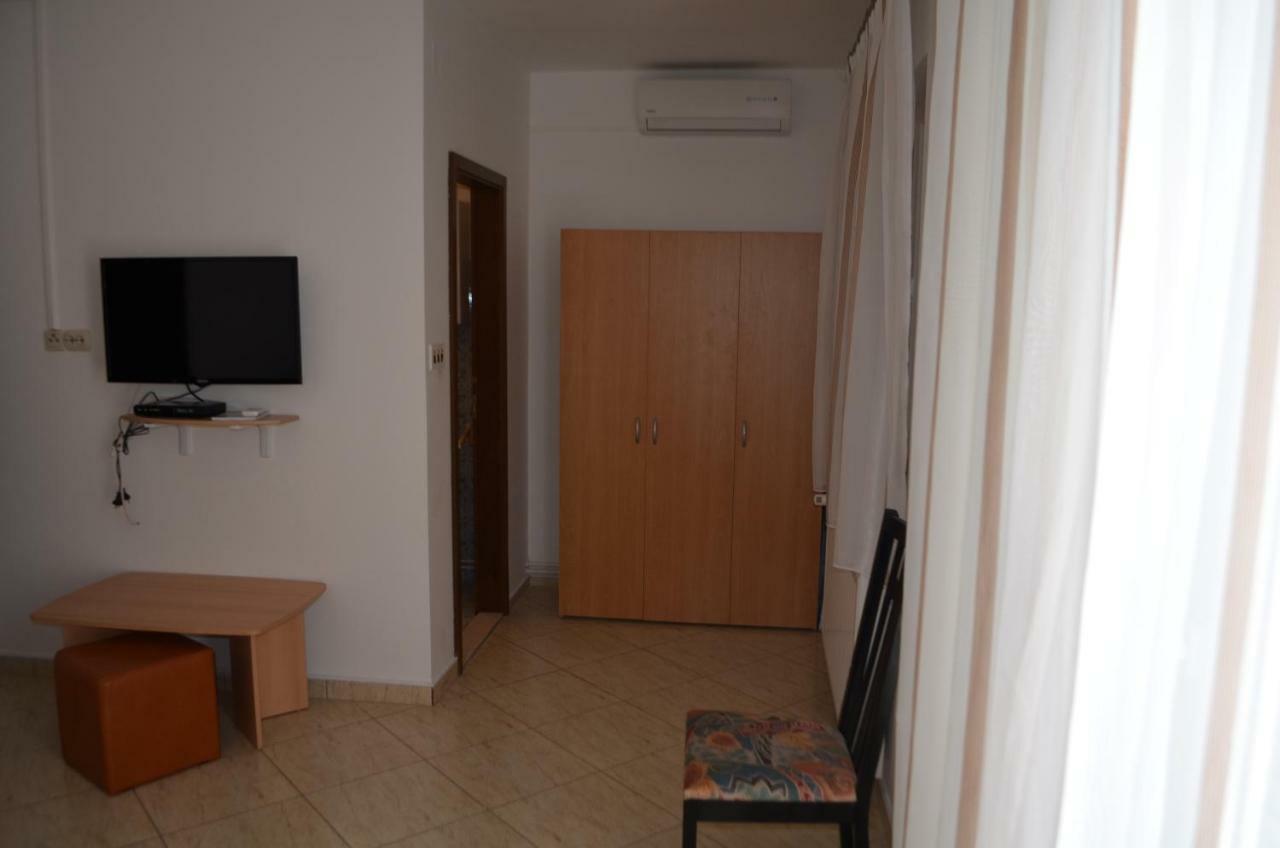 Apartamento Apartman Darica Vid Primošten Exterior foto