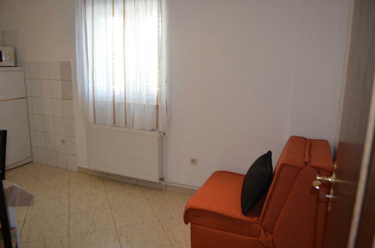 Apartamento Apartman Darica Vid Primošten Exterior foto